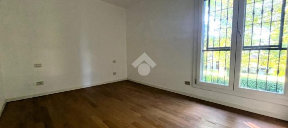 Casa de 4 habitaciónes en Correzzana, Italy No. 142080 14