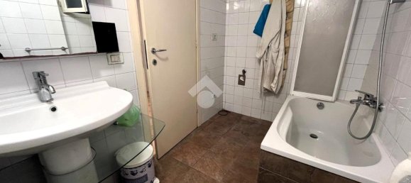 Casa de 4 habitaciónes en Correzzana, Italy No. 142080 37