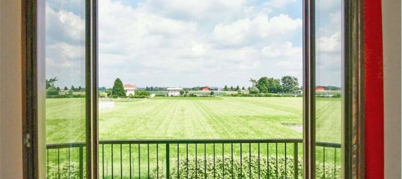 3 bedrooms Villa in Rovellasca, Italy No. 314927 7