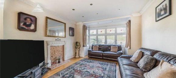 3 bedrooms House in Harrow, United Kingdom No. 12177 23