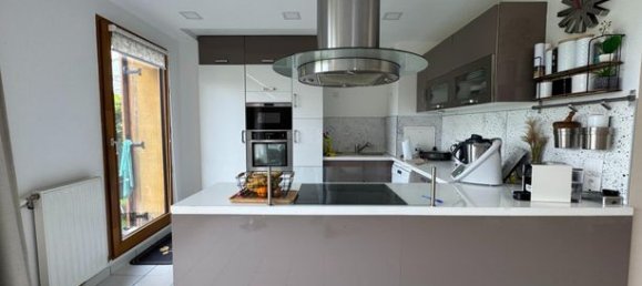 4 bedrooms House in Menucourt, France No. 359172 4