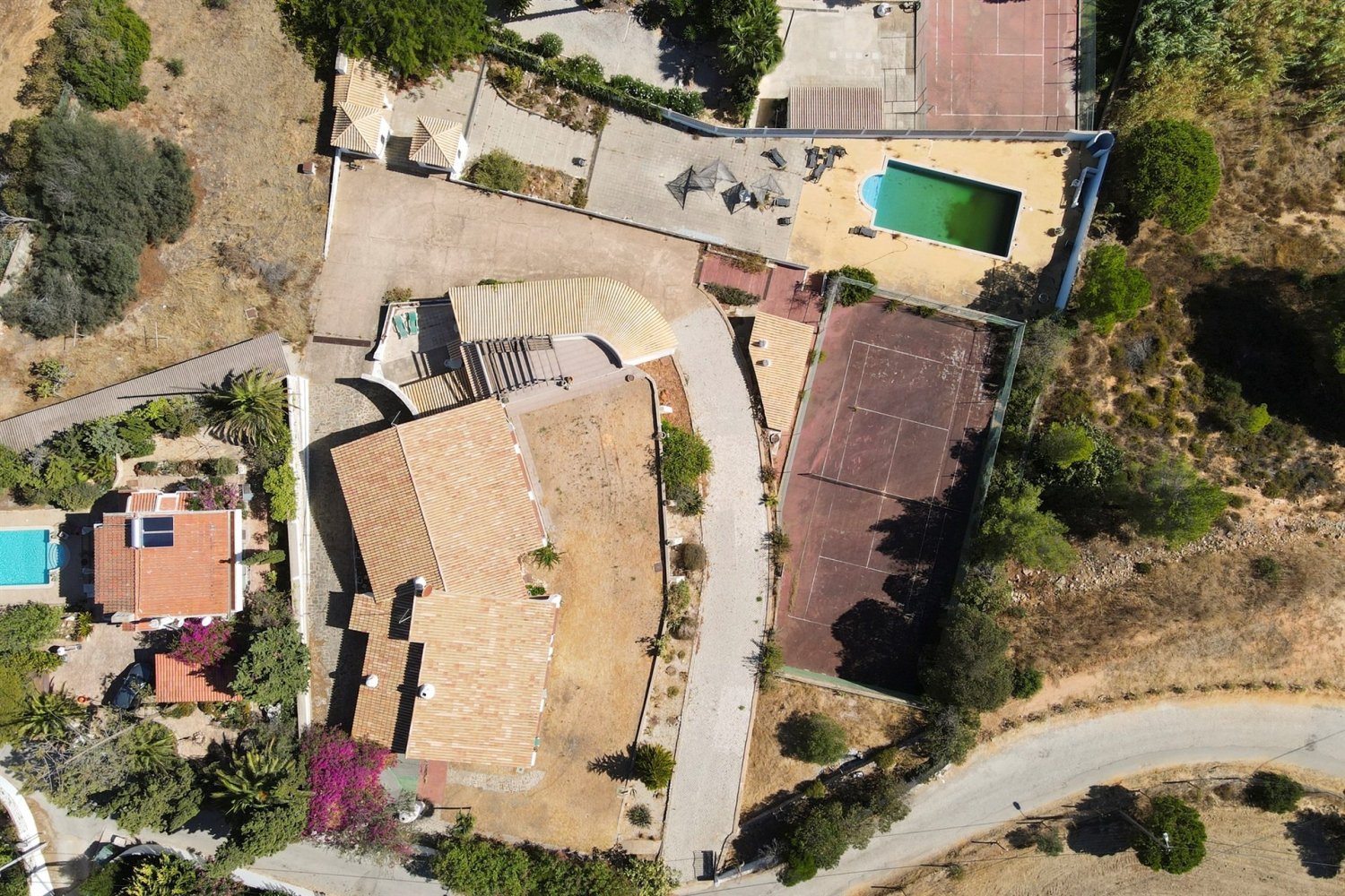 4 bedrooms Villa in Albufeira, Portugal No. 137888