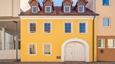 6-Zimmer Haus in Wiener Neustadt, Austria, Nr. 192575