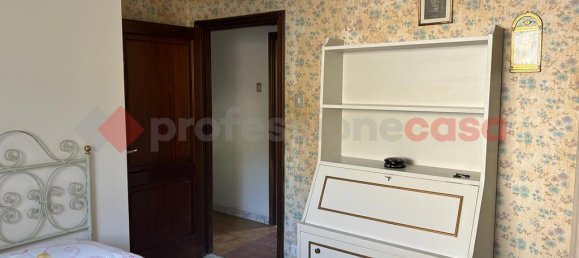 3 rooms Apartment in Minucciano, Italy No. 166523 13