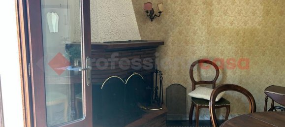 3 rooms Apartment in Minucciano, Italy No. 166523 3