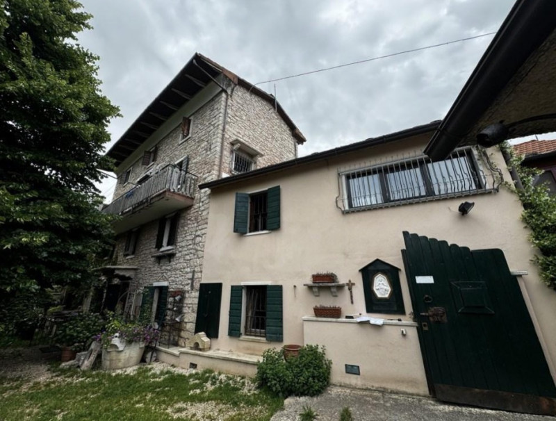 3 Schlafzimmer Haus in Bosco Chiesanuova, Italy, Nr. 82416