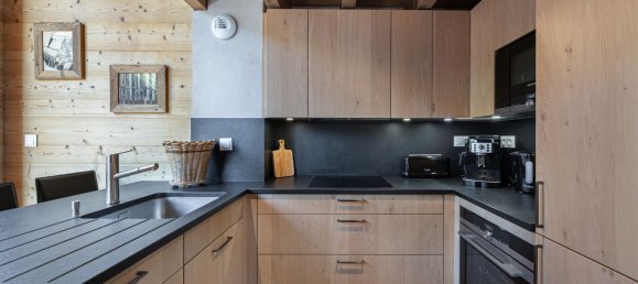 Коммерческая недвижимость с 8 спальнями в Бельвиль, Франция № 183 9