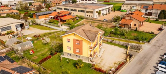 4 rooms Apartment in Fossano, Italy No. 220512 3