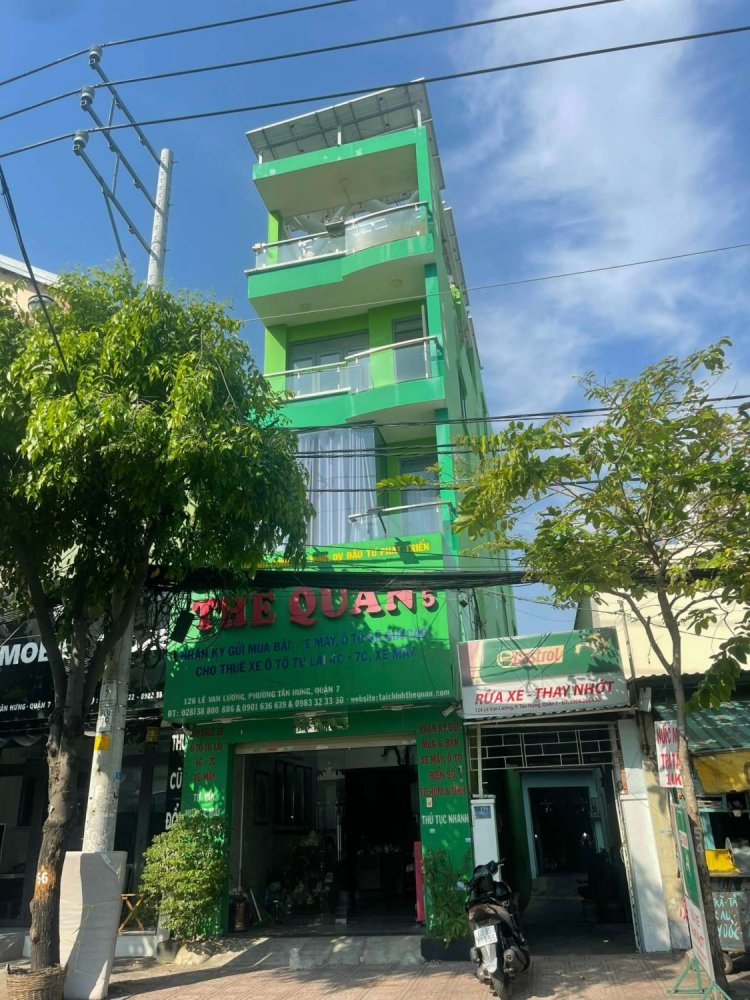 Maison de ville à District 7, Vietnam 70.88m² No. 9753