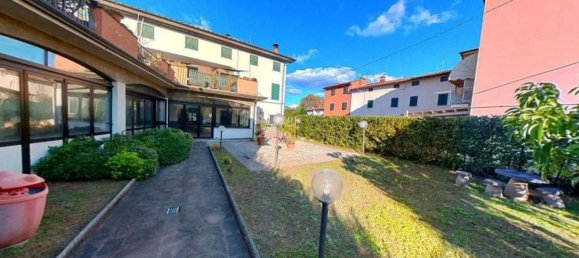 Коммерческая недвижимость 240м² в Лукка, Италия № 374900 13