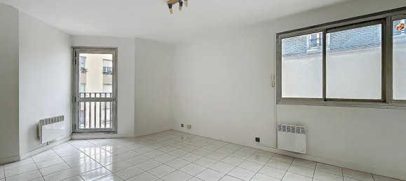Studio à Clichy, France No. 139568 3