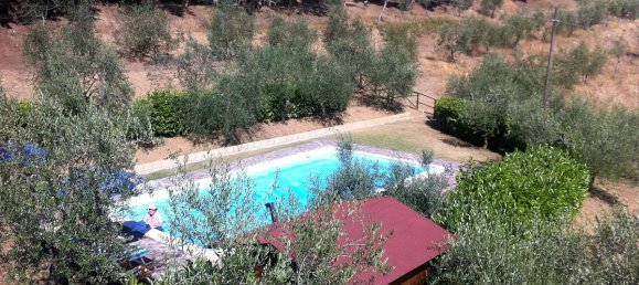 4 bedrooms House in Cortona, Italy No. 382 3