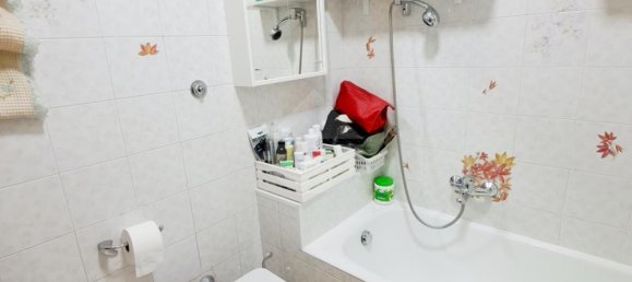 3-salle Appartement à Bari, Italy No. 235254 11