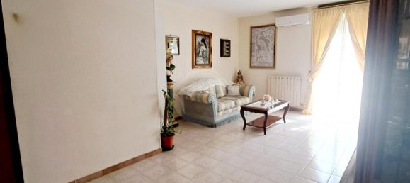 3-salle Appartement à Bari, Italy No. 235254 2