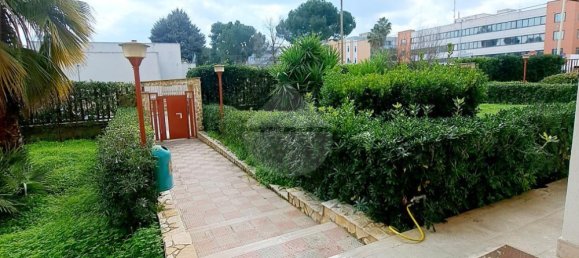 3-salle Appartement à Bari, Italy No. 235254 16