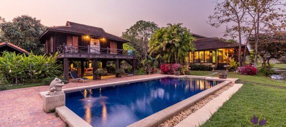 3 bedrooms Commercial property in Chiang Mai, Thailand No. 11374 2