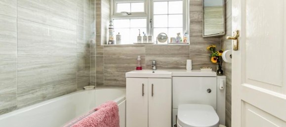 3 bedrooms House in New Addington, United Kingdom No. 8091 5