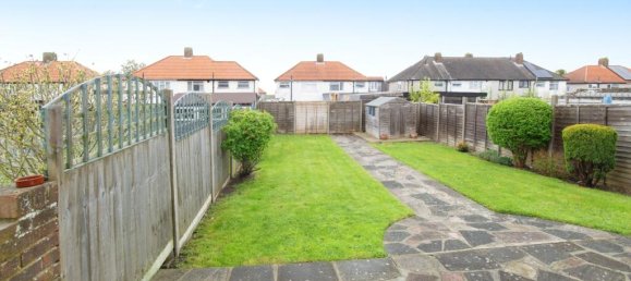 3 bedrooms House in New Addington, United Kingdom No. 8091 3