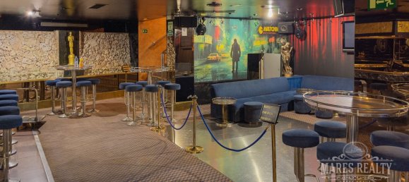 1100m² Commercial property in Lloret de Mar, Spain No. 10737 17