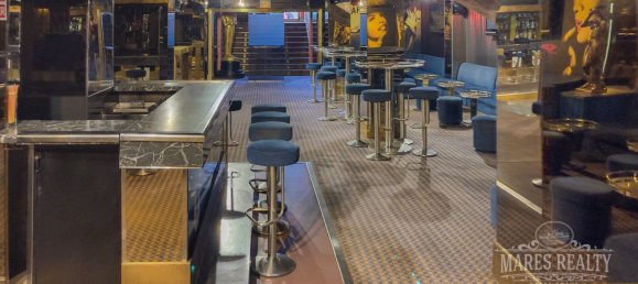 1100m² Commercial property in Lloret de Mar, Spain No. 10737 2