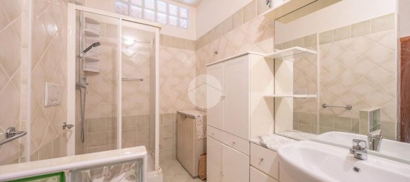 4 bedrooms Apartment in Tivoli, Italy No. 318673 9