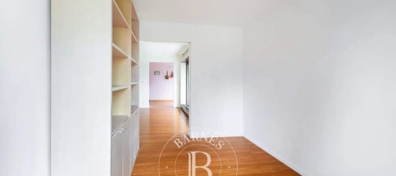 3 bedrooms Apartment in Yvelines, France No. 170212 8