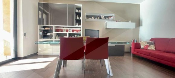 Apartamento de 3 habitaciónes en Andria, Italy No. 9415 3