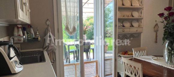 2 bedrooms Villa in Montano Lucino, Italy No. 360386 13