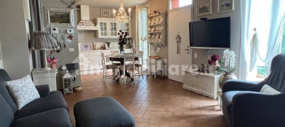 2 bedrooms Villa in Montano Lucino, Italy No. 360386 9