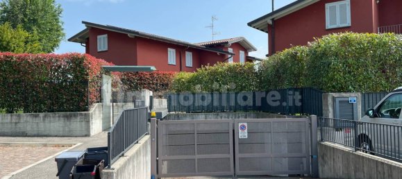 2 bedrooms Villa in Montano Lucino, Italy No. 360386 42