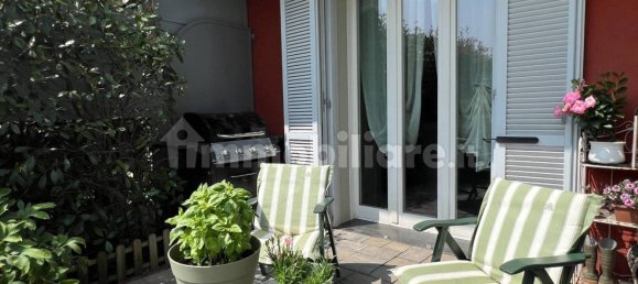 2 bedrooms Villa in Montano Lucino, Italy No. 360386 8