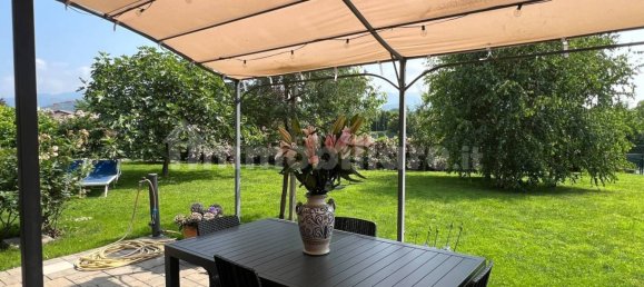 2 bedrooms Villa in Montano Lucino, Italy No. 360386 6