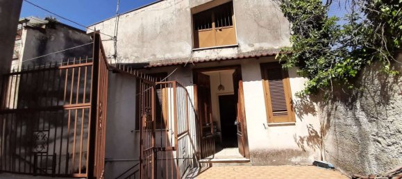 640m² Building in Lauro, Italy No. 102605 12