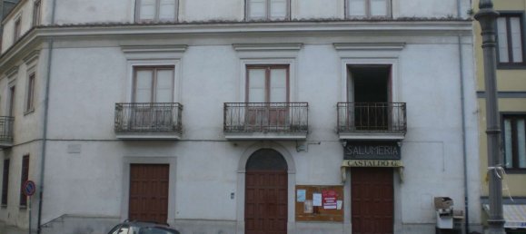 640m² Building in Lauro, Italy No. 102605 14