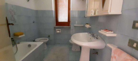 640m² Building in Lauro, Italy No. 102605 22