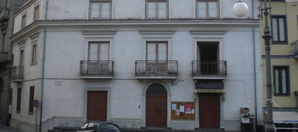 640m² Building in Lauro, Italy No. 102605 7