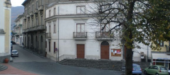 640m² Building in Lauro, Italy No. 102605 11