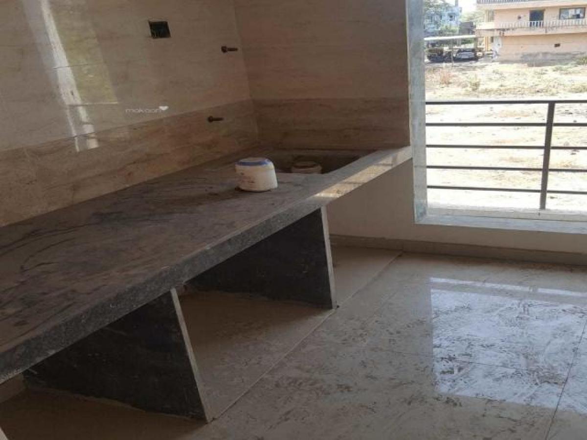 2 bedrooms House in Mumbai, India No. 13659