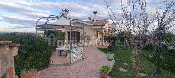 4 bedrooms House in Rome, Italy No. 325081 3