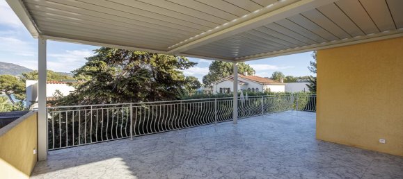 4 bedrooms Villa in Roquebrune-Cap-Martin, France No. 1604 10