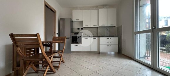 2 rooms Apartment in Pessano con Bornago, Italy No. 60080 3