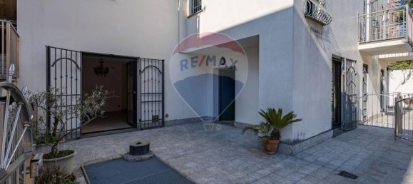 Вилла с 3 комнатами в Монца, Италия № 15565 2