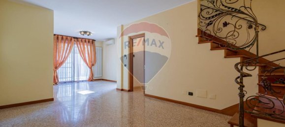 Вилла с 3 комнатами в Монца, Италия № 15565 4