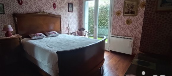 4 rooms House in Saint-Bonnet-le-Chateau, France No. 259130 9
