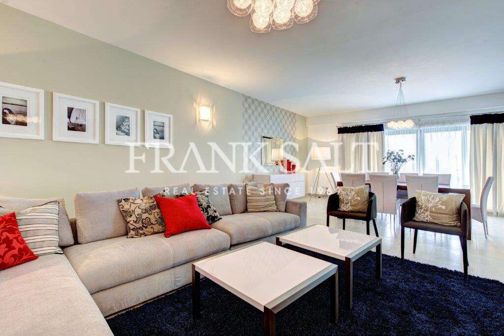 Ático de 3 dormitorios en Saint Julian's, Malta No. 6640