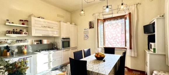 12-Zimmer Haus in Lucca, Italy, Nr. 149517 9