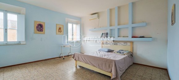 5 rooms House in Bagnacavallo, Italy No. 152299 4