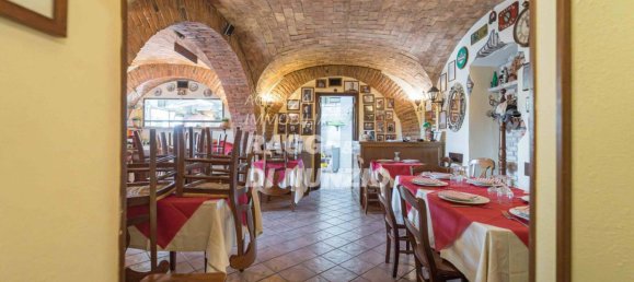  عقار تجاري في Grottaferrata, Italy 90متر مربع رقم 108657 23