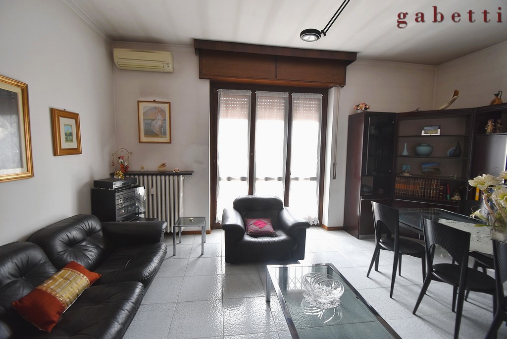 2 chambres Appartement à Magenta, Italy No. 293928