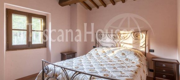 3 bedrooms House in Cetona, Italy No. 54054 12